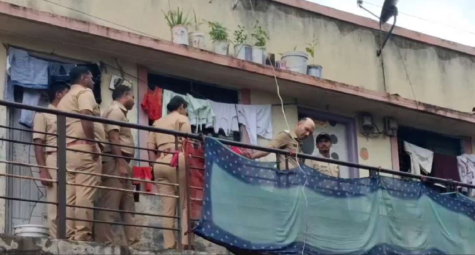 जेलरोडवर पत्नी व मुलाची हत्या; पतीचा आत्महत्येचा प्रयत्न, नाशिक हादरले