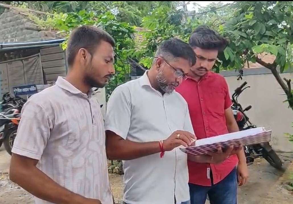 शालार्थ आयडी घोटाळ्याच्या तक्रारदारावर जीवघेणा हल्ला; तक्रार मागे घेण्यासाठी दबाव टाकल्याचा आरोप