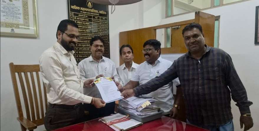 द्वारका भुयारी मार्गाला लोककवी वामनदादा कर्डक यांचे नाव देण्याची मागणी
